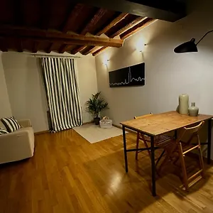 Maison In Centro Storico A , Modena Italia